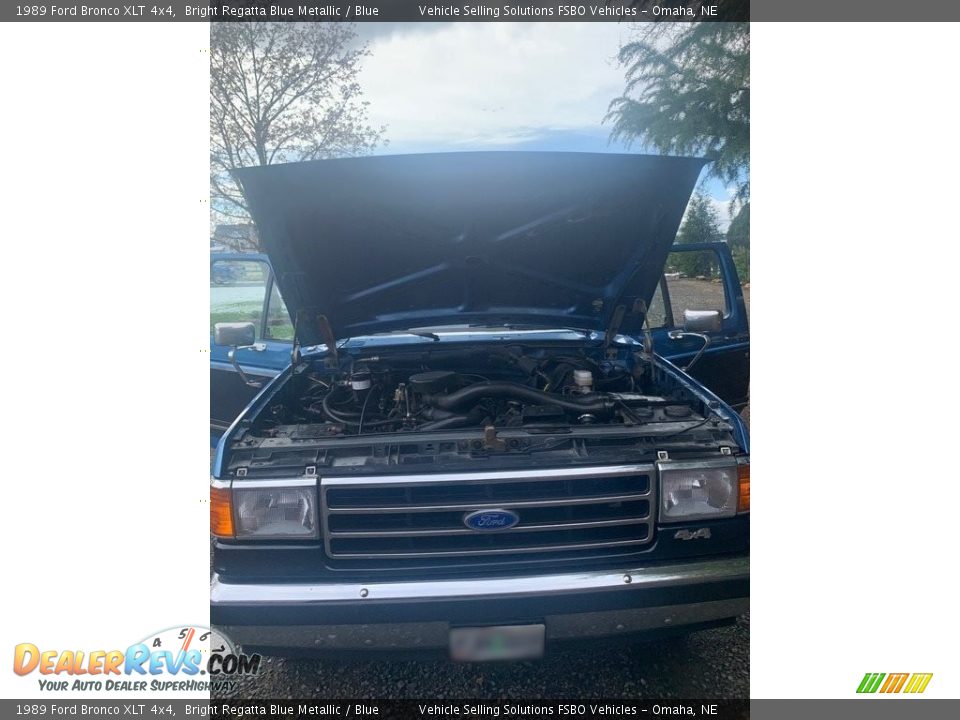1989 Ford Bronco XLT 4x4 Bright Regatta Blue Metallic / Blue Photo #9