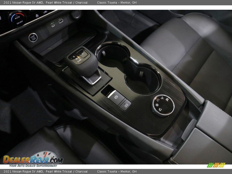 2021 Nissan Rogue SV AWD Pearl White Tricoat / Charcoal Photo #11