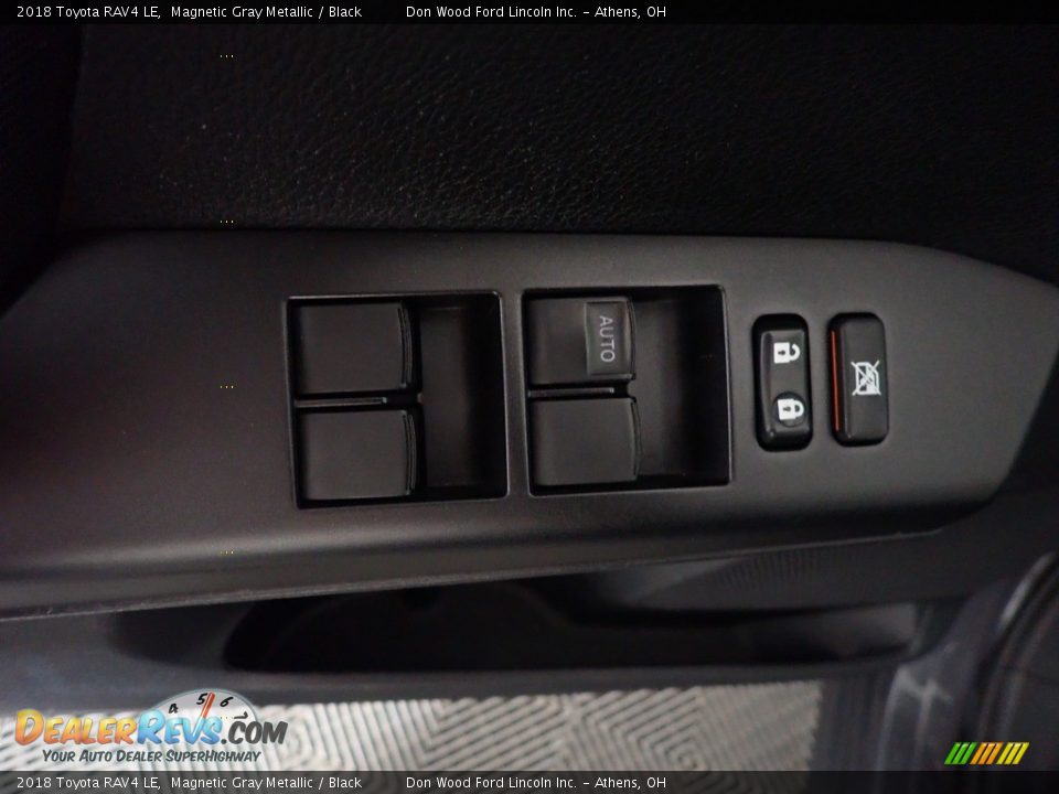 2018 Toyota RAV4 LE Magnetic Gray Metallic / Black Photo #21