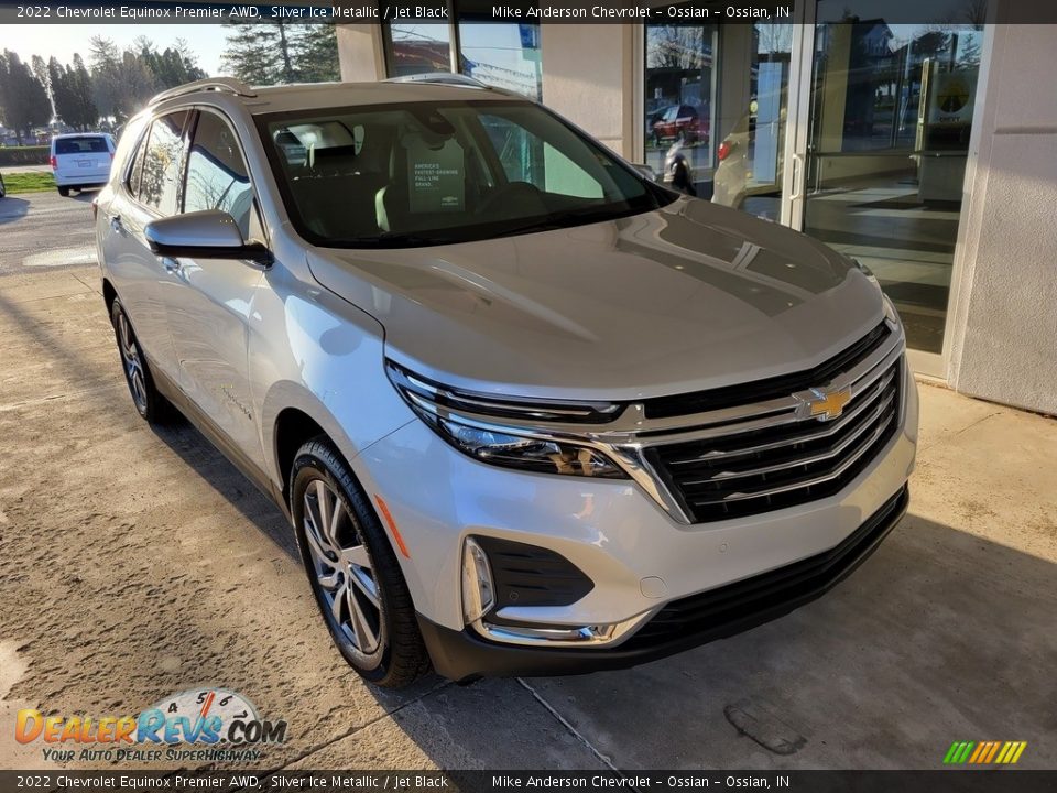 2022 Chevrolet Equinox Premier AWD Silver Ice Metallic / Jet Black Photo #2