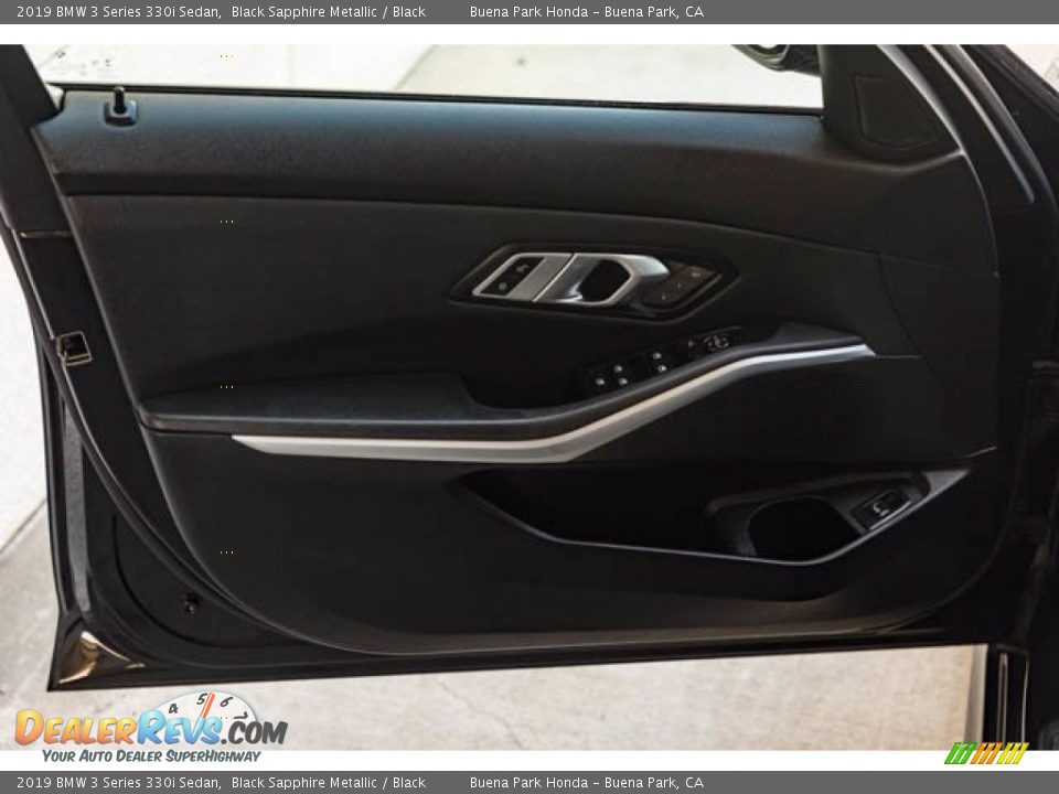 2019 BMW 3 Series 330i Sedan Black Sapphire Metallic / Black Photo #30