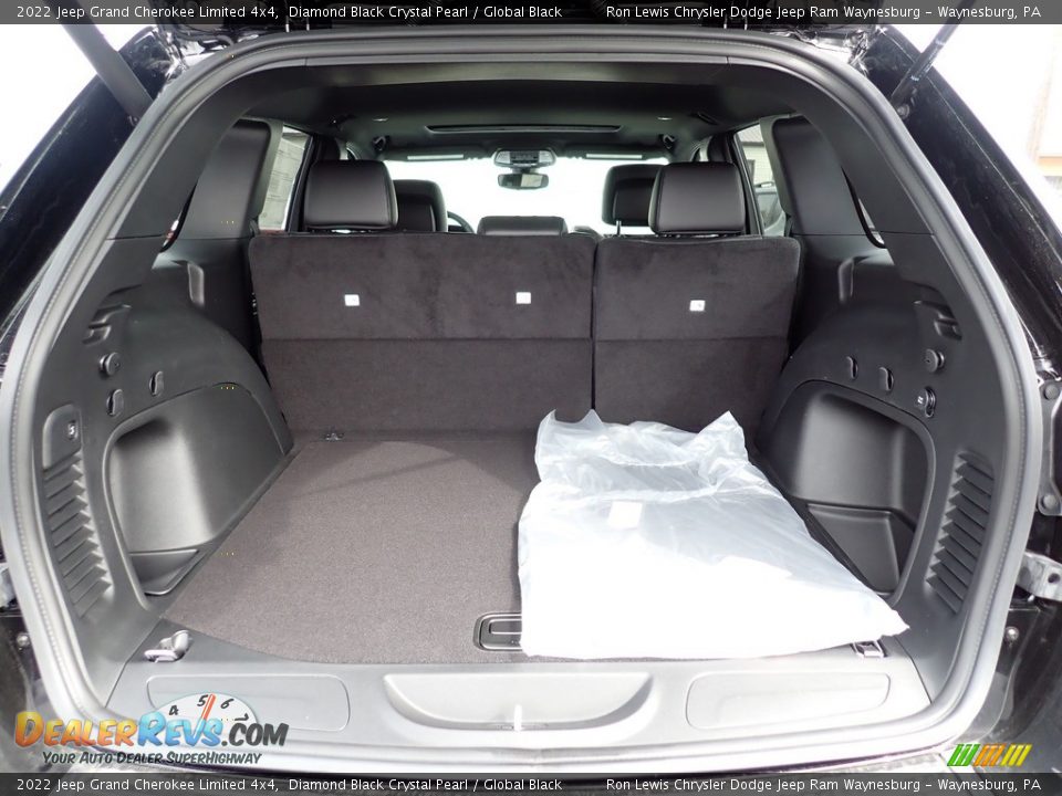 2022 Jeep Grand Cherokee Limited 4x4 Diamond Black Crystal Pearl / Global Black Photo #5
