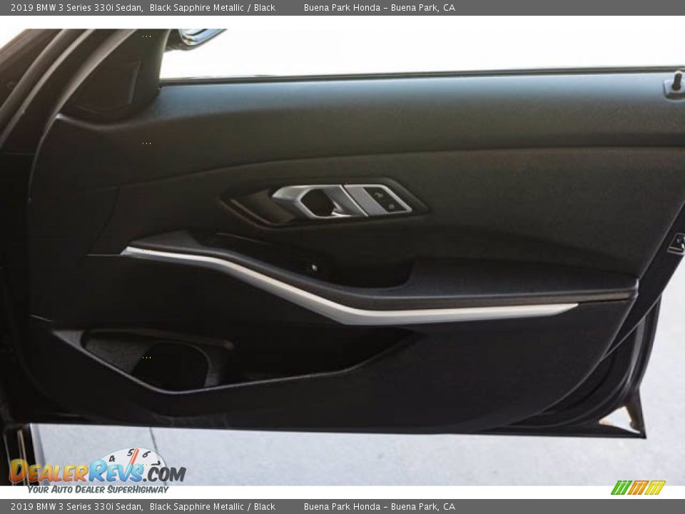 2019 BMW 3 Series 330i Sedan Black Sapphire Metallic / Black Photo #35