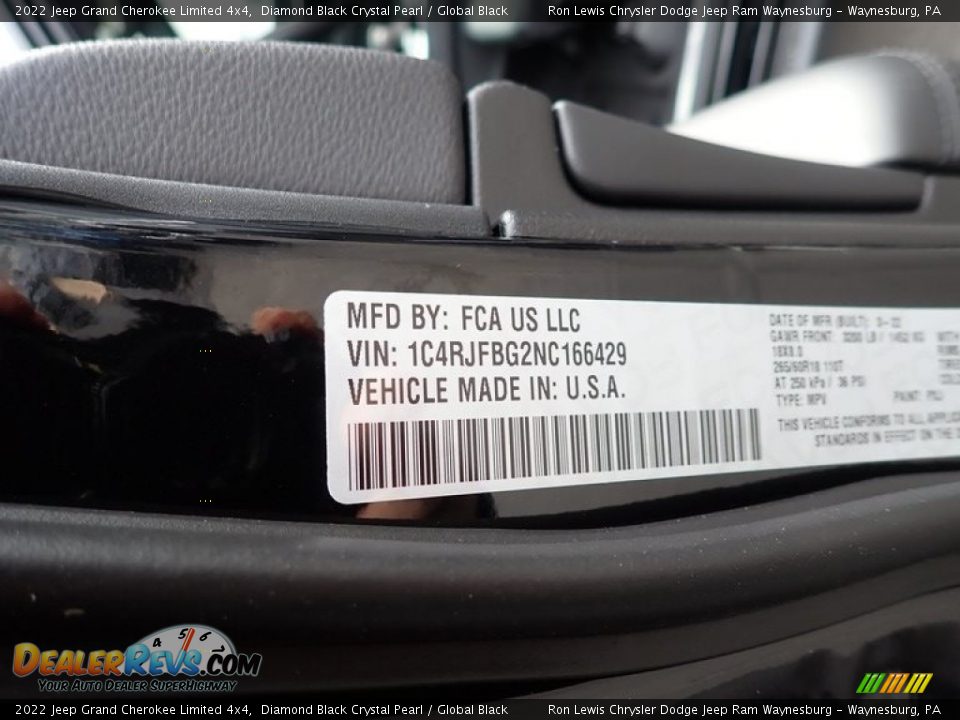 2022 Jeep Grand Cherokee Limited 4x4 Diamond Black Crystal Pearl / Global Black Photo #15