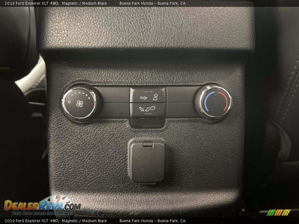 2019 Ford Explorer XLT 4WD Magnetic / Medium Black Photo #25