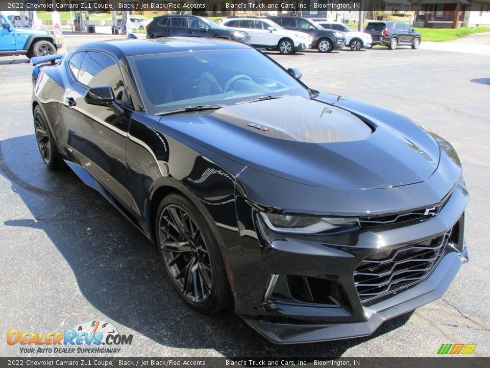 Front 3/4 View of 2022 Chevrolet Camaro ZL1 Coupe Photo #5