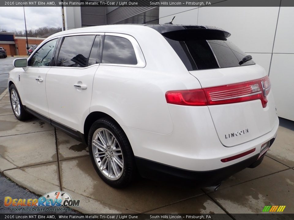 2016 Lincoln MKT Elite AWD White Platinum Metallic Tri-Coat / Light Dune Photo #3