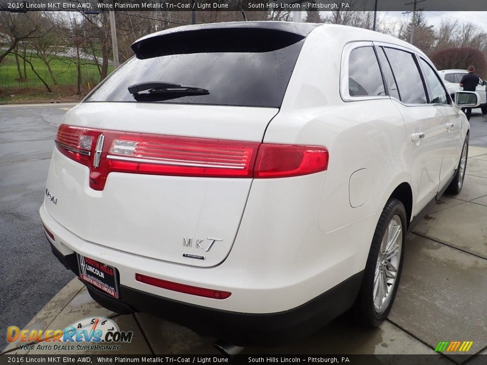 2016 Lincoln MKT Elite AWD White Platinum Metallic Tri-Coat / Light Dune Photo #5