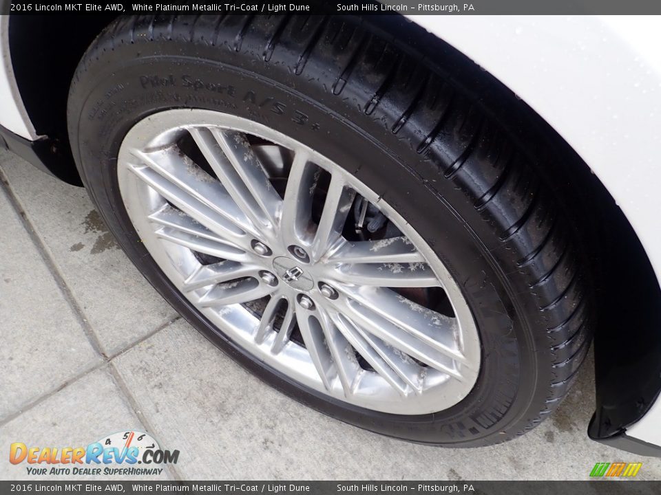 2016 Lincoln MKT Elite AWD Wheel Photo #9