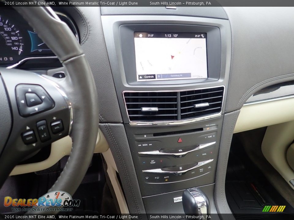 Controls of 2016 Lincoln MKT Elite AWD Photo #22