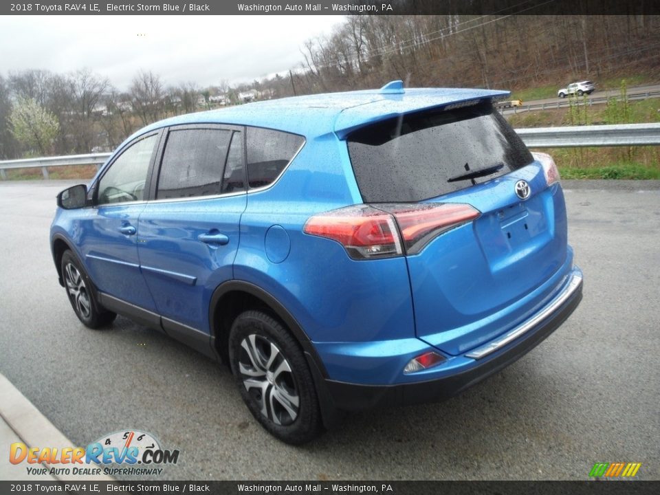 2018 Toyota RAV4 LE Electric Storm Blue / Black Photo #11