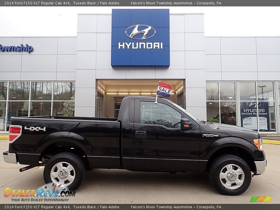 2014 Ford F150 XLT Regular Cab 4x4 Tuxedo Black / Pale Adobe Photo #1