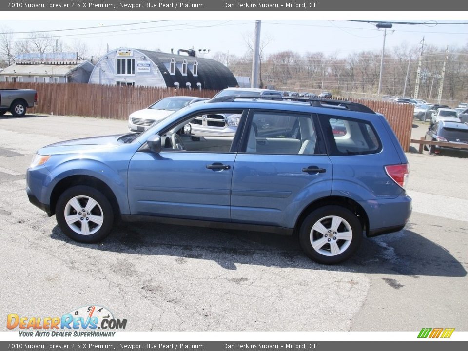 2010 Subaru Forester 2.5 X Premium Newport Blue Pearl / Platinum Photo #8