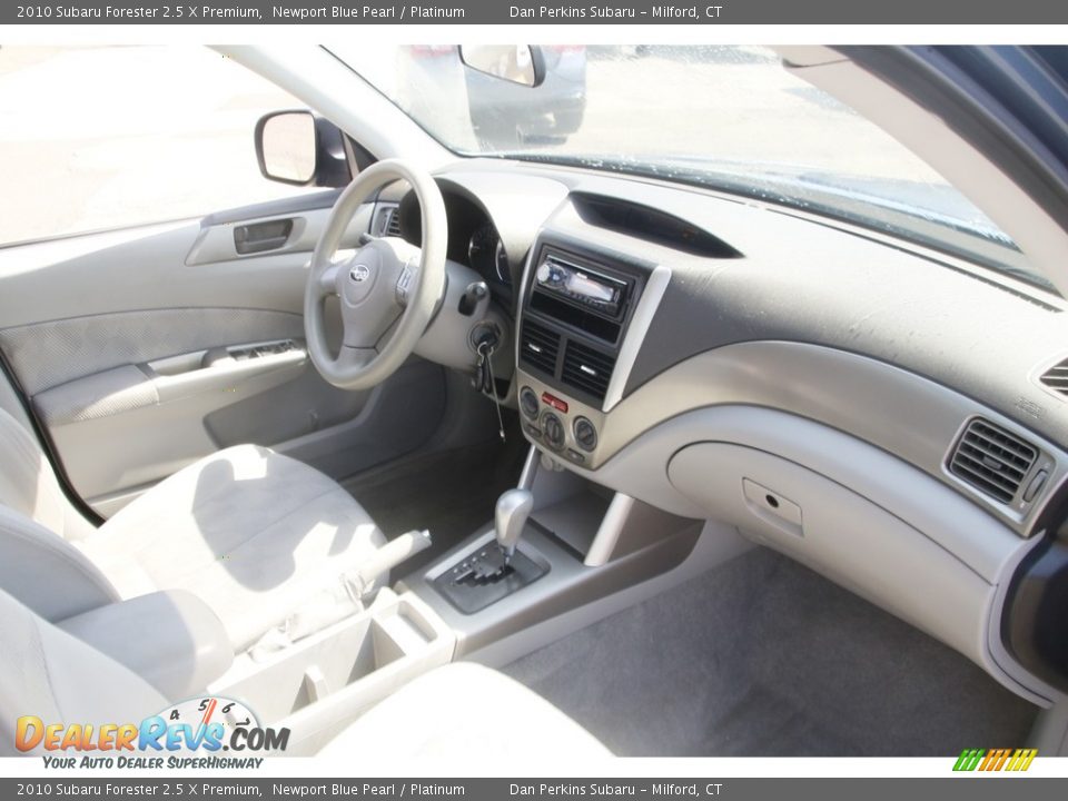 2010 Subaru Forester 2.5 X Premium Newport Blue Pearl / Platinum Photo #15