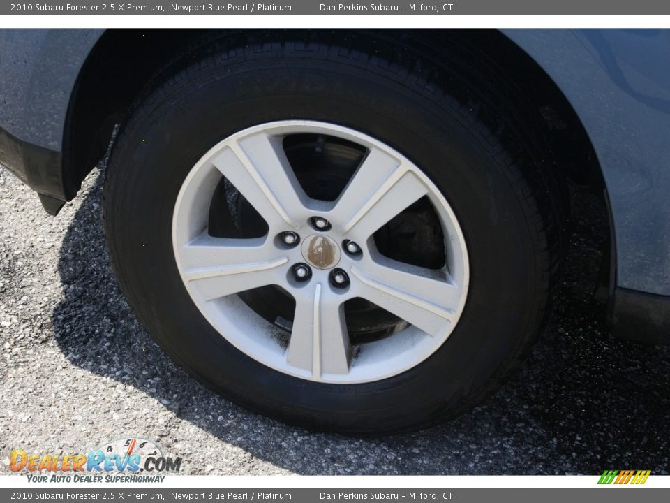 2010 Subaru Forester 2.5 X Premium Newport Blue Pearl / Platinum Photo #20