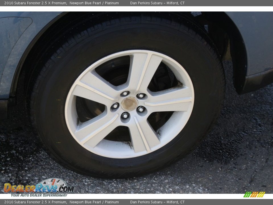 2010 Subaru Forester 2.5 X Premium Newport Blue Pearl / Platinum Photo #23