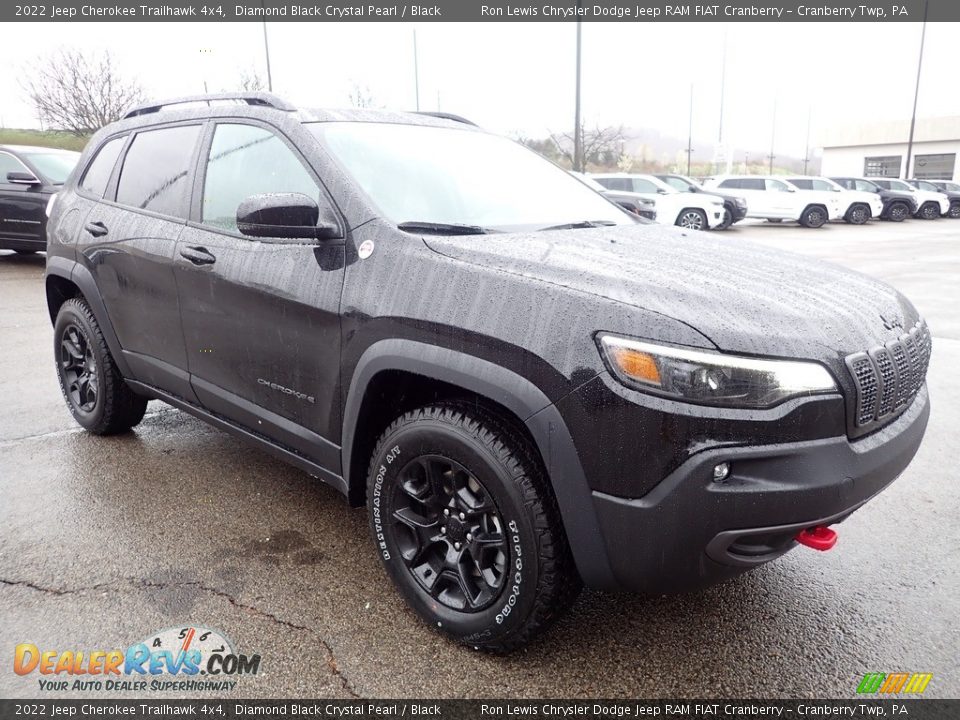 Front 3/4 View of 2022 Jeep Cherokee Trailhawk 4x4 Photo #7