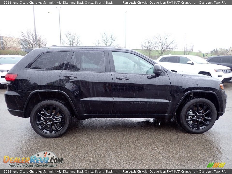 2022 Jeep Grand Cherokee Summit 4x4 Diamond Black Crystal Pearl / Black Photo #6