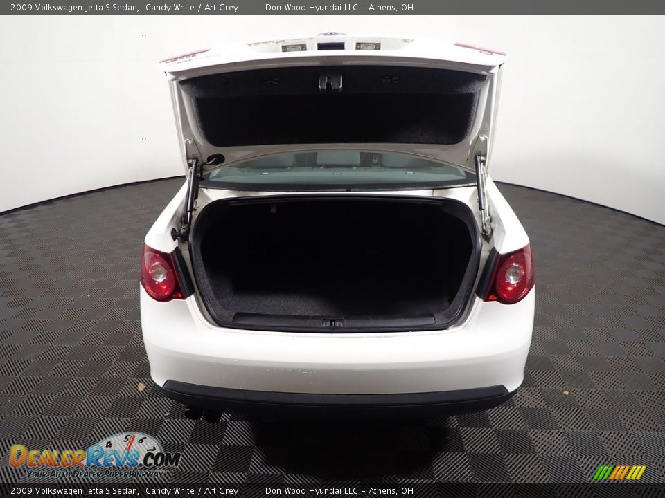 2009 Volkswagen Jetta S Sedan Candy White / Art Grey Photo #11