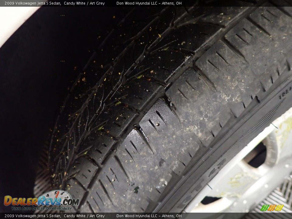 2009 Volkswagen Jetta S Sedan Candy White / Art Grey Photo #19