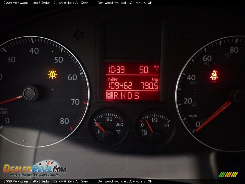 2009 Volkswagen Jetta S Sedan Candy White / Art Grey Photo #20