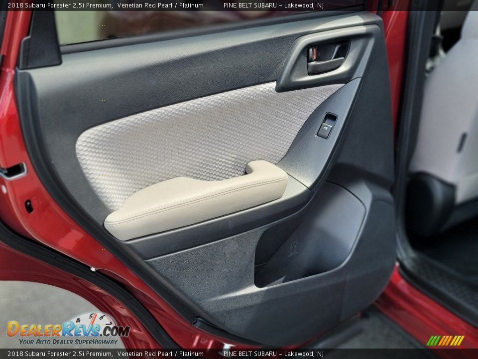 2018 Subaru Forester 2.5i Premium Venetian Red Pearl / Platinum Photo #31