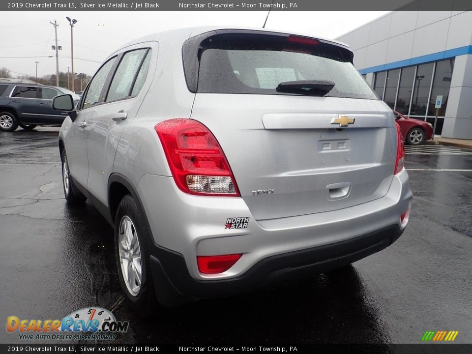 2019 Chevrolet Trax LS Silver Ice Metallic / Jet Black Photo #5