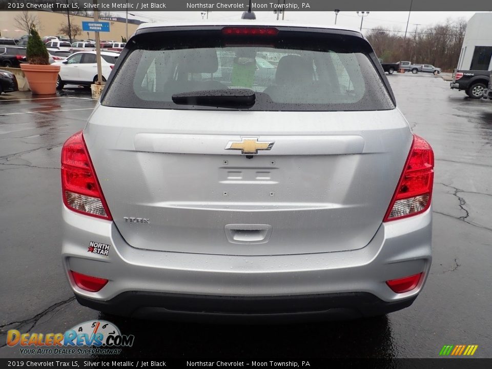 2019 Chevrolet Trax LS Silver Ice Metallic / Jet Black Photo #6