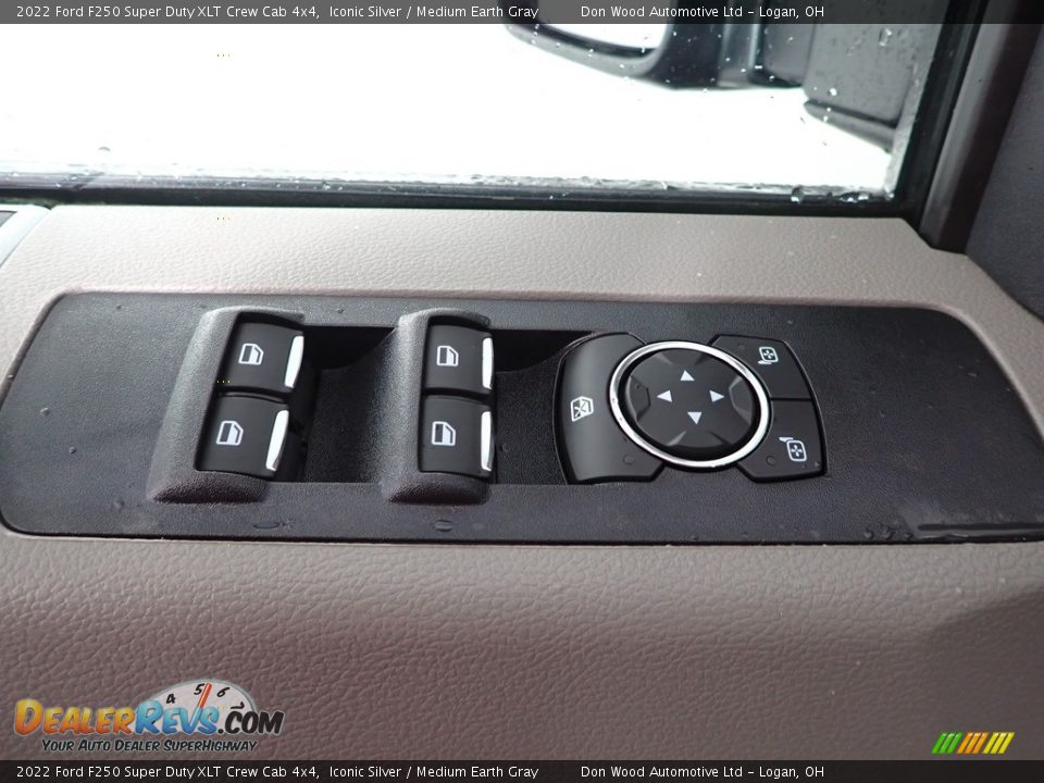 2022 Ford F250 Super Duty XLT Crew Cab 4x4 Iconic Silver / Medium Earth Gray Photo #14