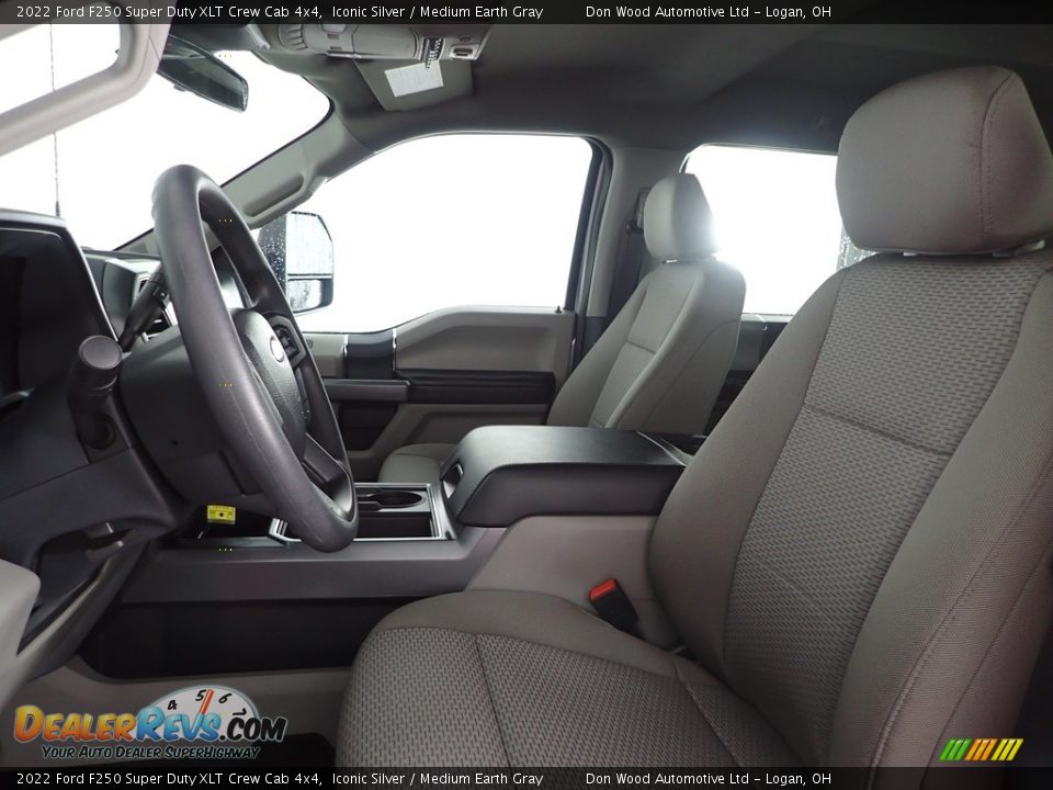 2022 Ford F250 Super Duty XLT Crew Cab 4x4 Iconic Silver / Medium Earth Gray Photo #16