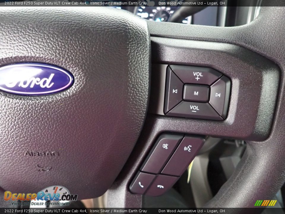 2022 Ford F250 Super Duty XLT Crew Cab 4x4 Iconic Silver / Medium Earth Gray Photo #19