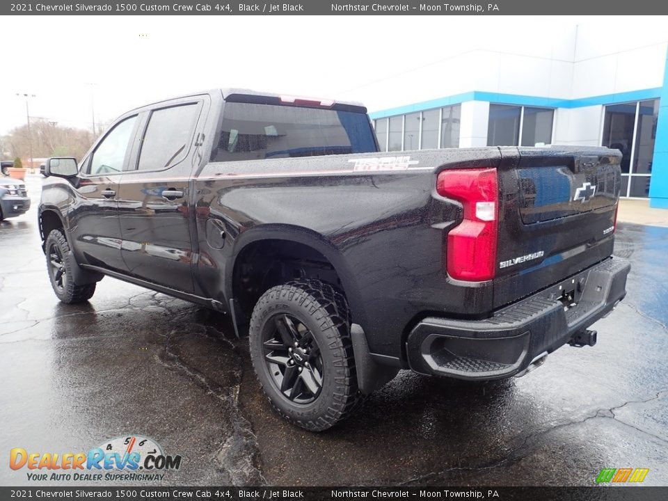 2021 Chevrolet Silverado 1500 Custom Crew Cab 4x4 Black / Jet Black Photo #4