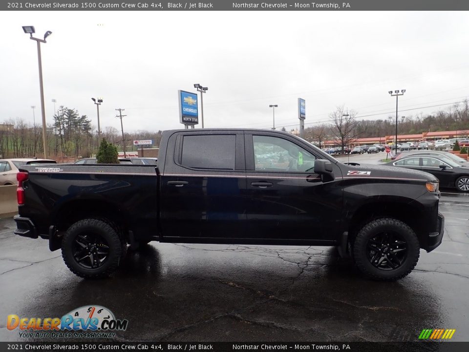 2021 Chevrolet Silverado 1500 Custom Crew Cab 4x4 Black / Jet Black Photo #9