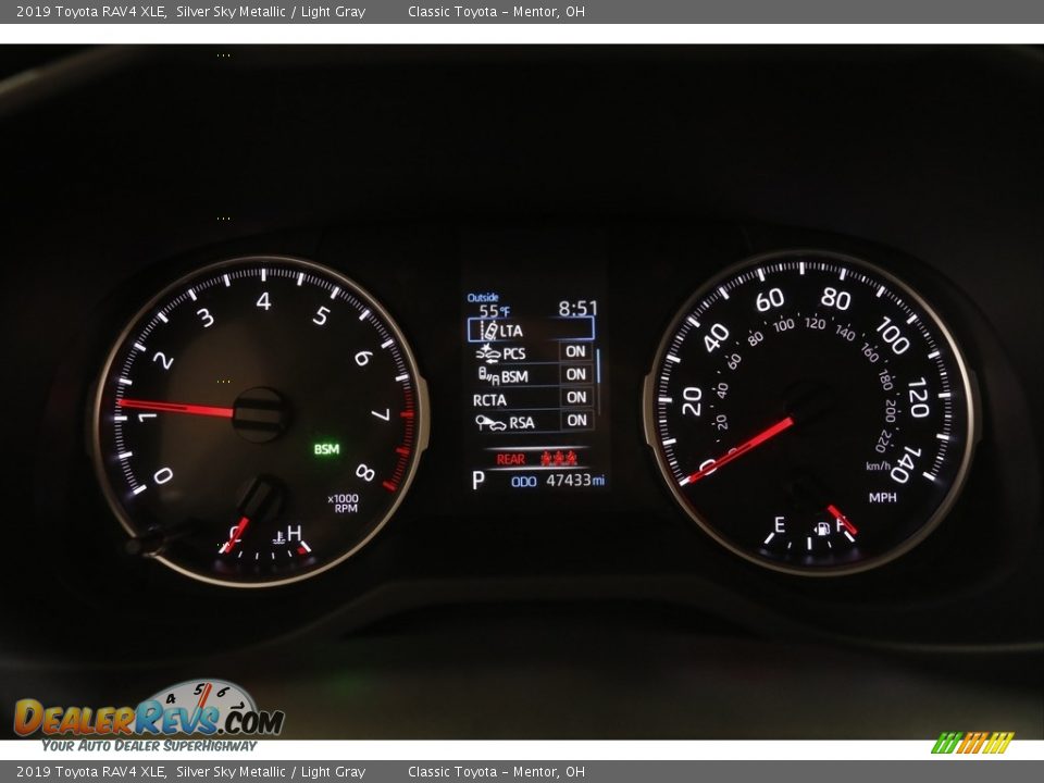 2019 Toyota RAV4 XLE Silver Sky Metallic / Light Gray Photo #8