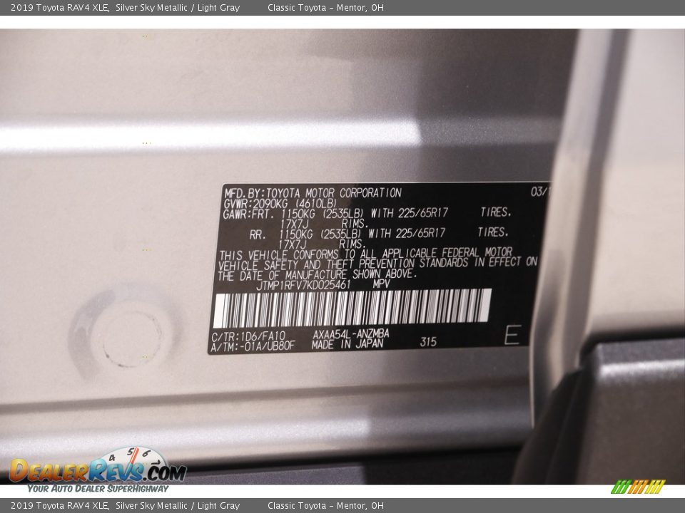 2019 Toyota RAV4 XLE Silver Sky Metallic / Light Gray Photo #18