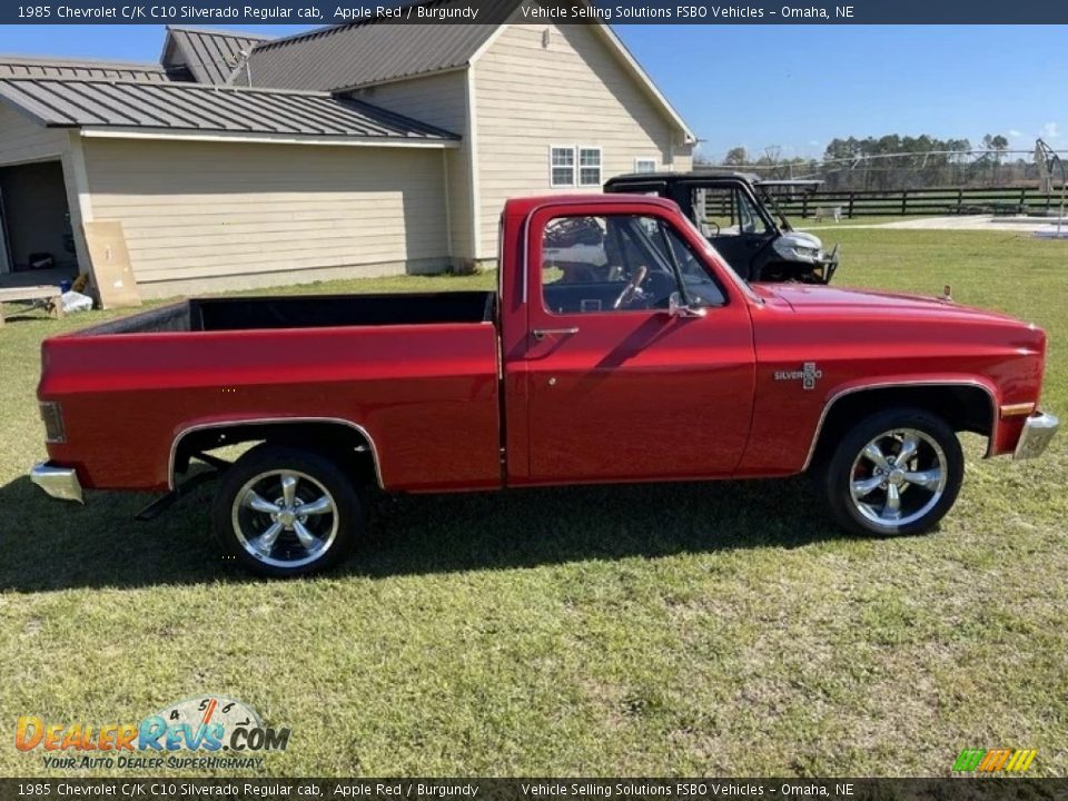 1985 Chevrolet C/K C10 Silverado Regular cab Apple Red / Burgundy Photo #9