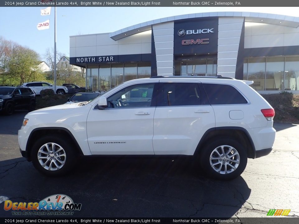 2014 Jeep Grand Cherokee Laredo 4x4 Bright White / New Zealand Black/Light Frost Photo #3