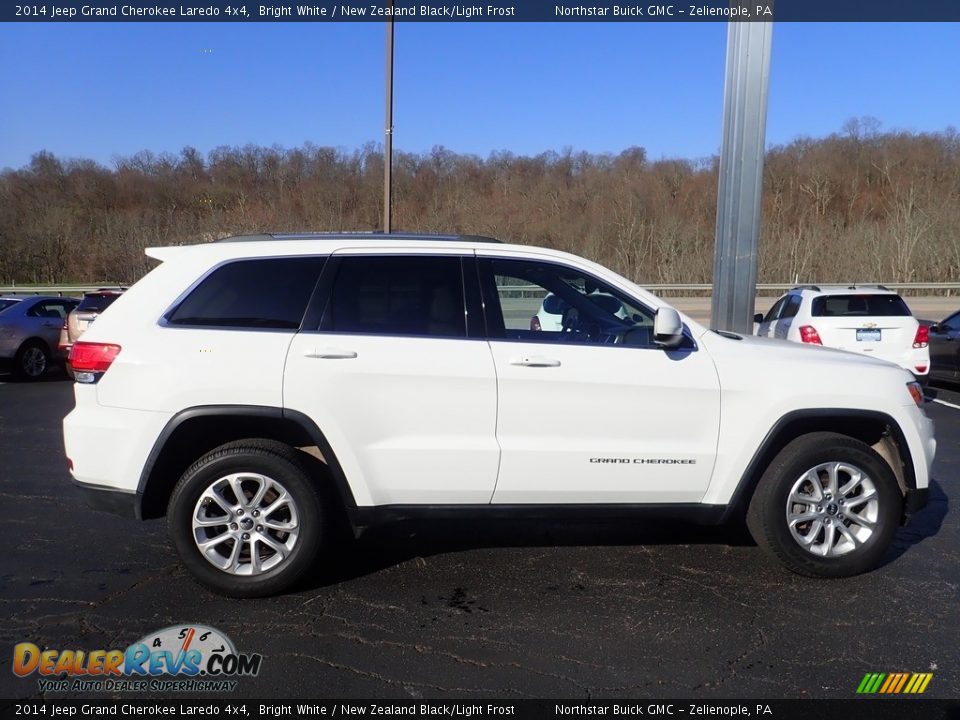 2014 Jeep Grand Cherokee Laredo 4x4 Bright White / New Zealand Black/Light Frost Photo #10