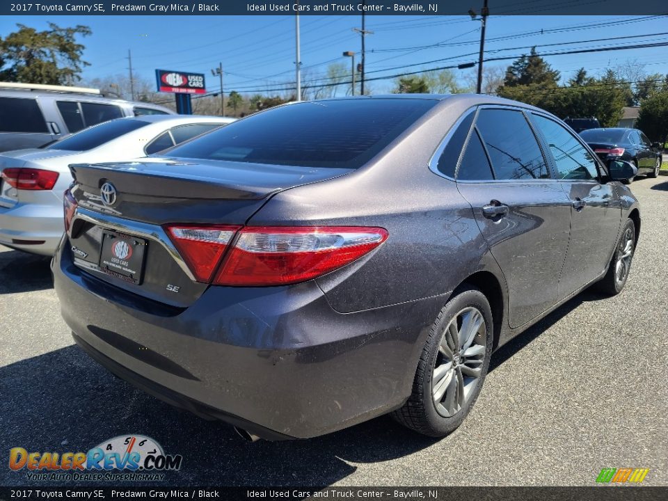 2017 Toyota Camry SE Predawn Gray Mica / Black Photo #5