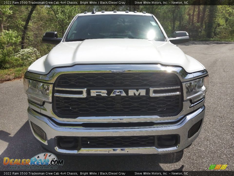 2022 Ram 3500 Tradesman Crew Cab 4x4 Chassis Bright White / Black/Diesel Gray Photo #3