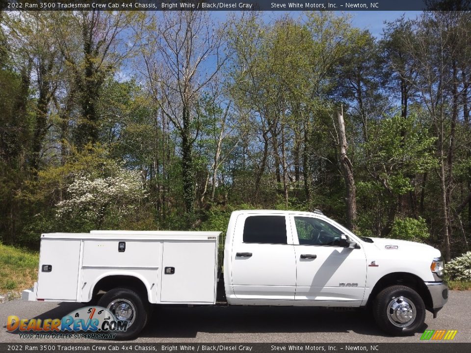 2022 Ram 3500 Tradesman Crew Cab 4x4 Chassis Bright White / Black/Diesel Gray Photo #5