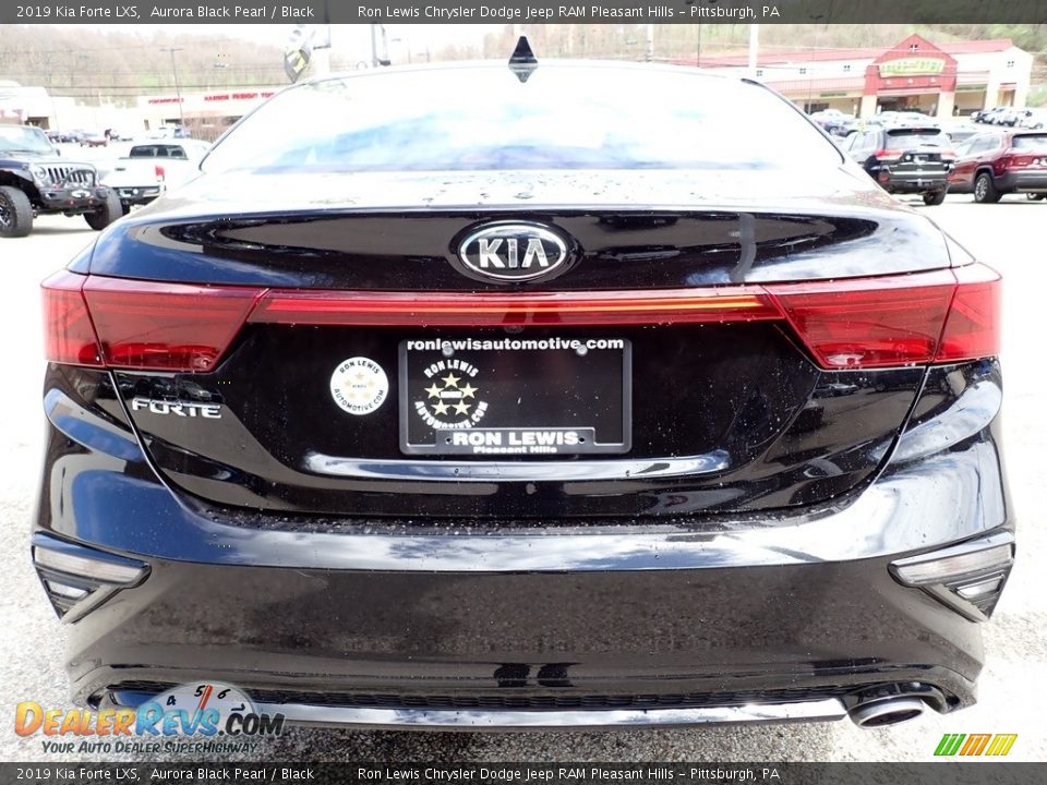 2019 Kia Forte LXS Aurora Black Pearl / Black Photo #4