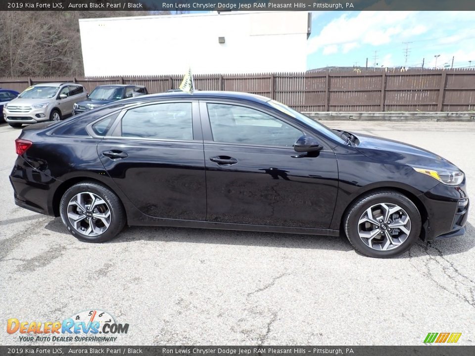 2019 Kia Forte LXS Aurora Black Pearl / Black Photo #6