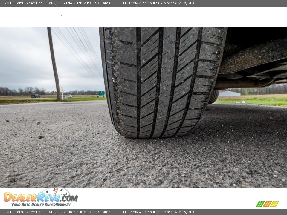 2011 Ford Expedition EL XLT Tuxedo Black Metallic / Camel Photo #11