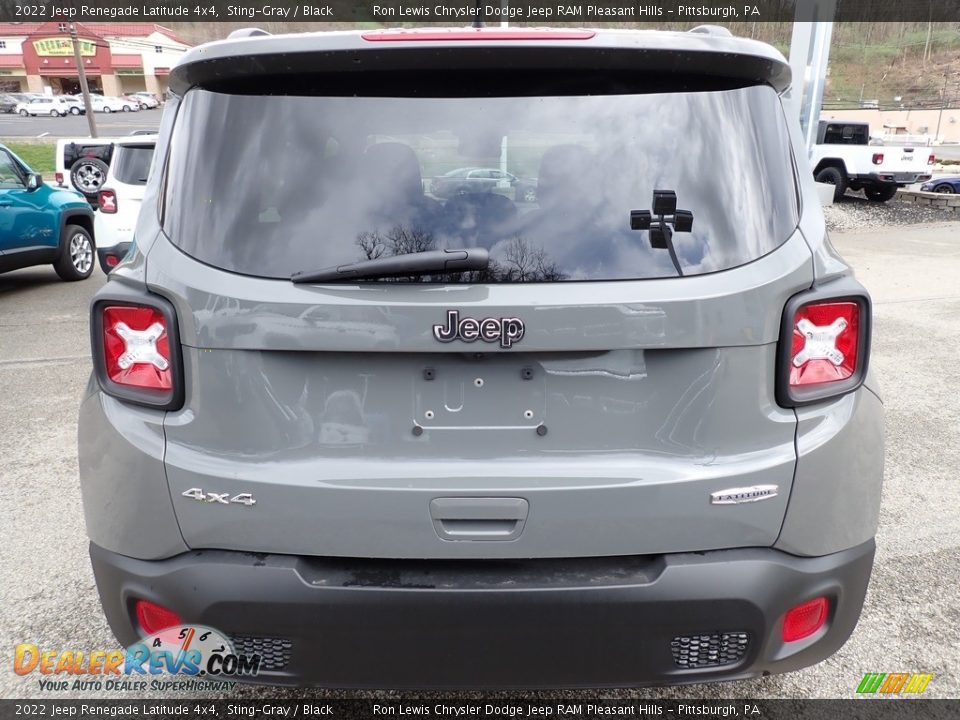 2022 Jeep Renegade Latitude 4x4 Sting-Gray / Black Photo #4