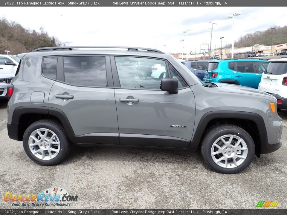 2022 Jeep Renegade Latitude 4x4 Sting-Gray / Black Photo #7