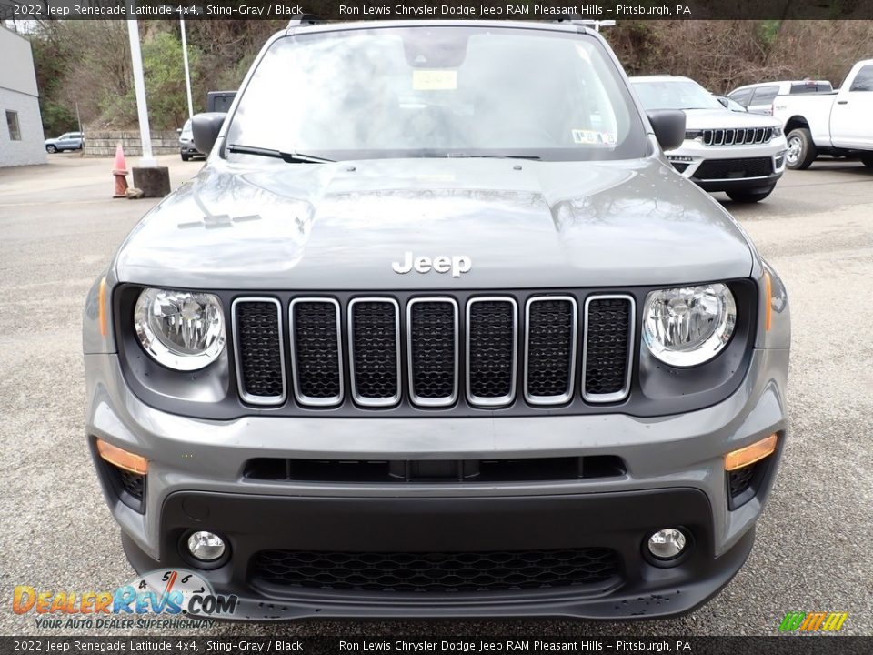 2022 Jeep Renegade Latitude 4x4 Sting-Gray / Black Photo #9