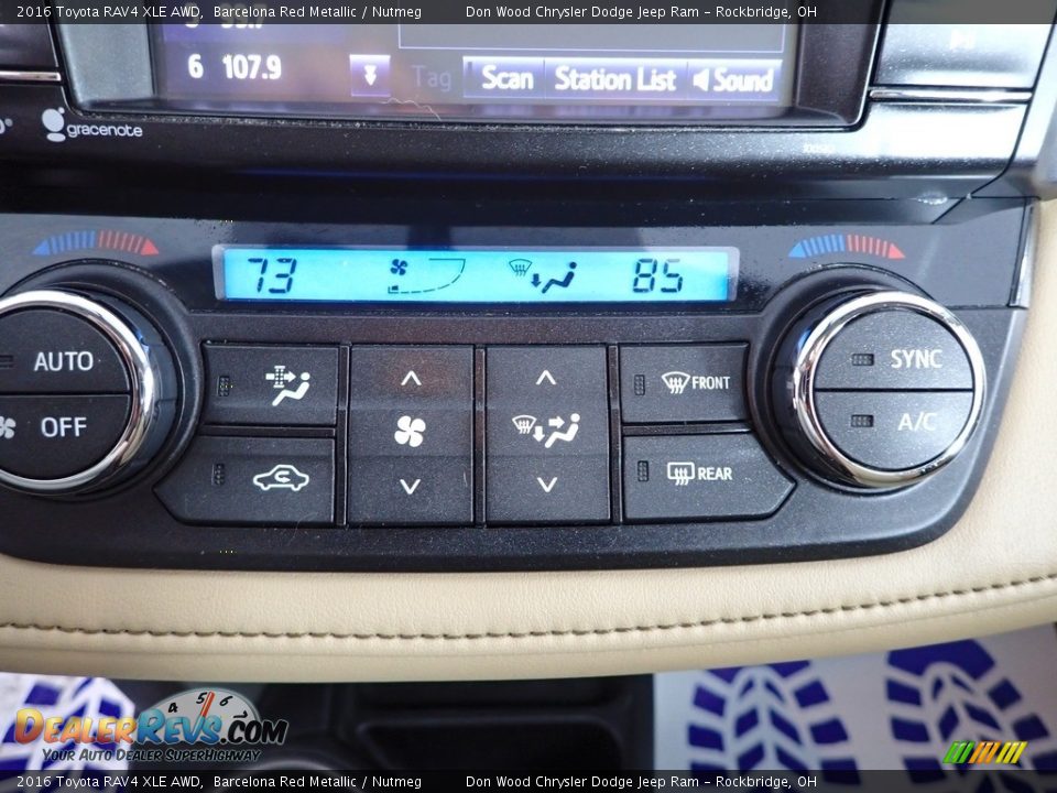 2016 Toyota RAV4 XLE AWD Barcelona Red Metallic / Nutmeg Photo #23