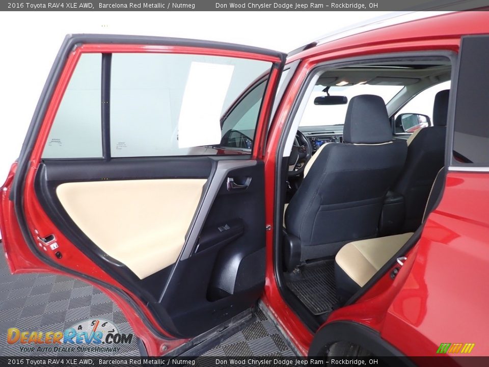 2016 Toyota RAV4 XLE AWD Barcelona Red Metallic / Nutmeg Photo #27