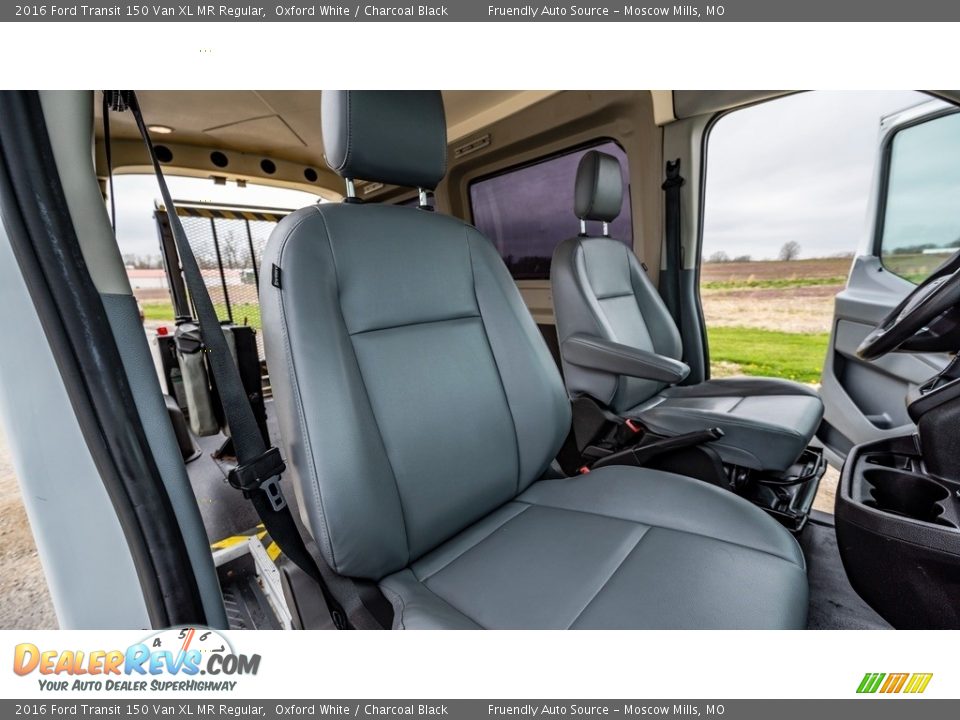 2016 Ford Transit 150 Van XL MR Regular Oxford White / Charcoal Black Photo #26